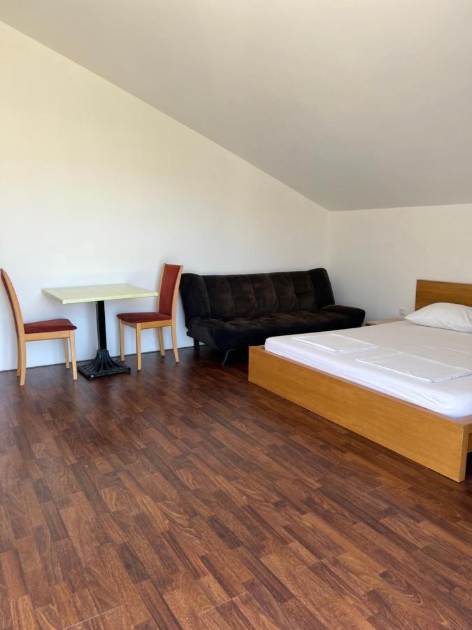 Studio Apartman Cesarica Kültér fotó
